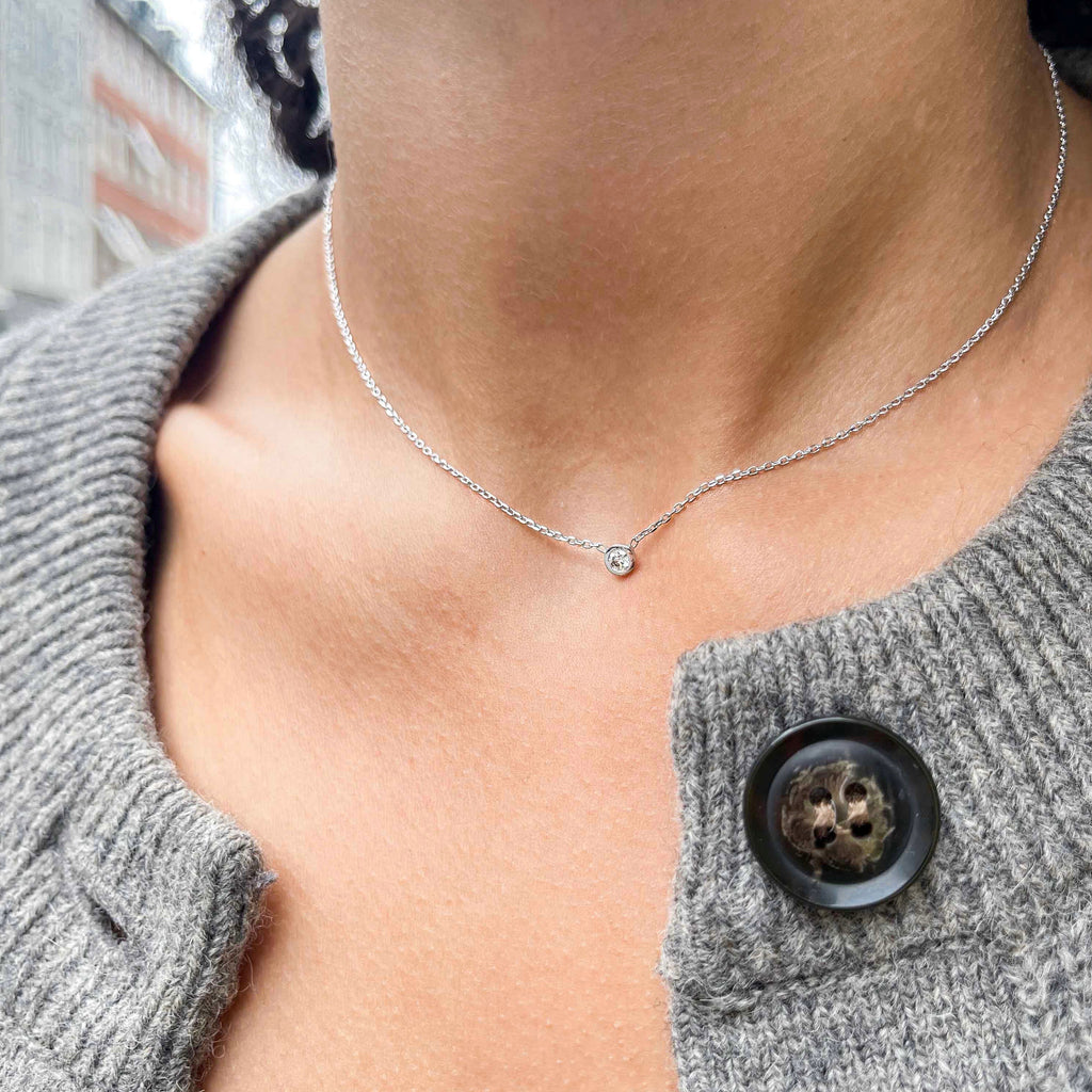 RIO, Motion Large Necklace, White/White