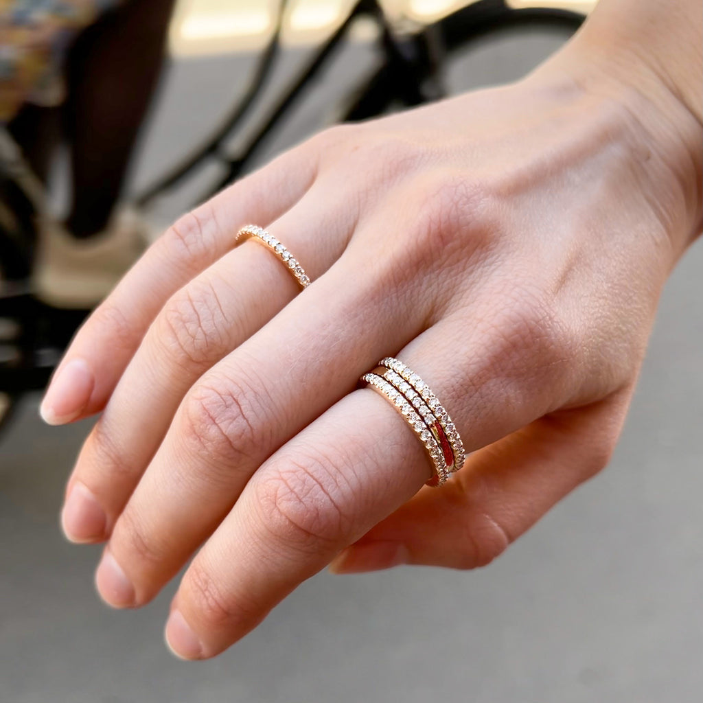 Aligned, EVEN 1/1-Line Eternity 0,60ct, Gold/White