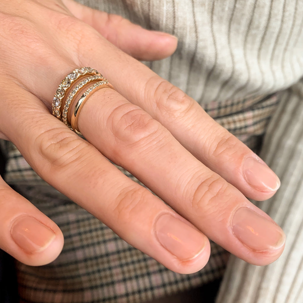 Aligned, 1/1 line 3mm Ring, Gold/Champagne