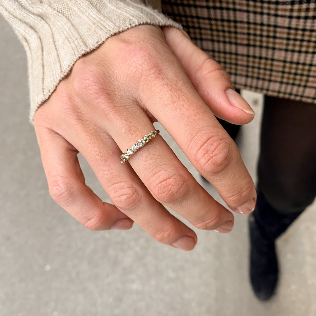 Aligned, 1/3 line 3mm Ring, Gold/Champagne