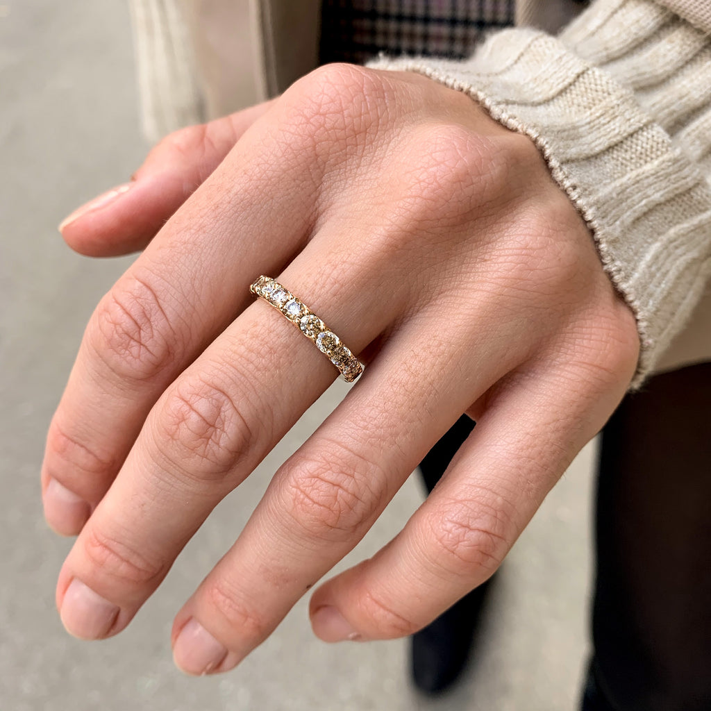 Aligned, 1/1 line 3mm Ring, Gold/Champagne