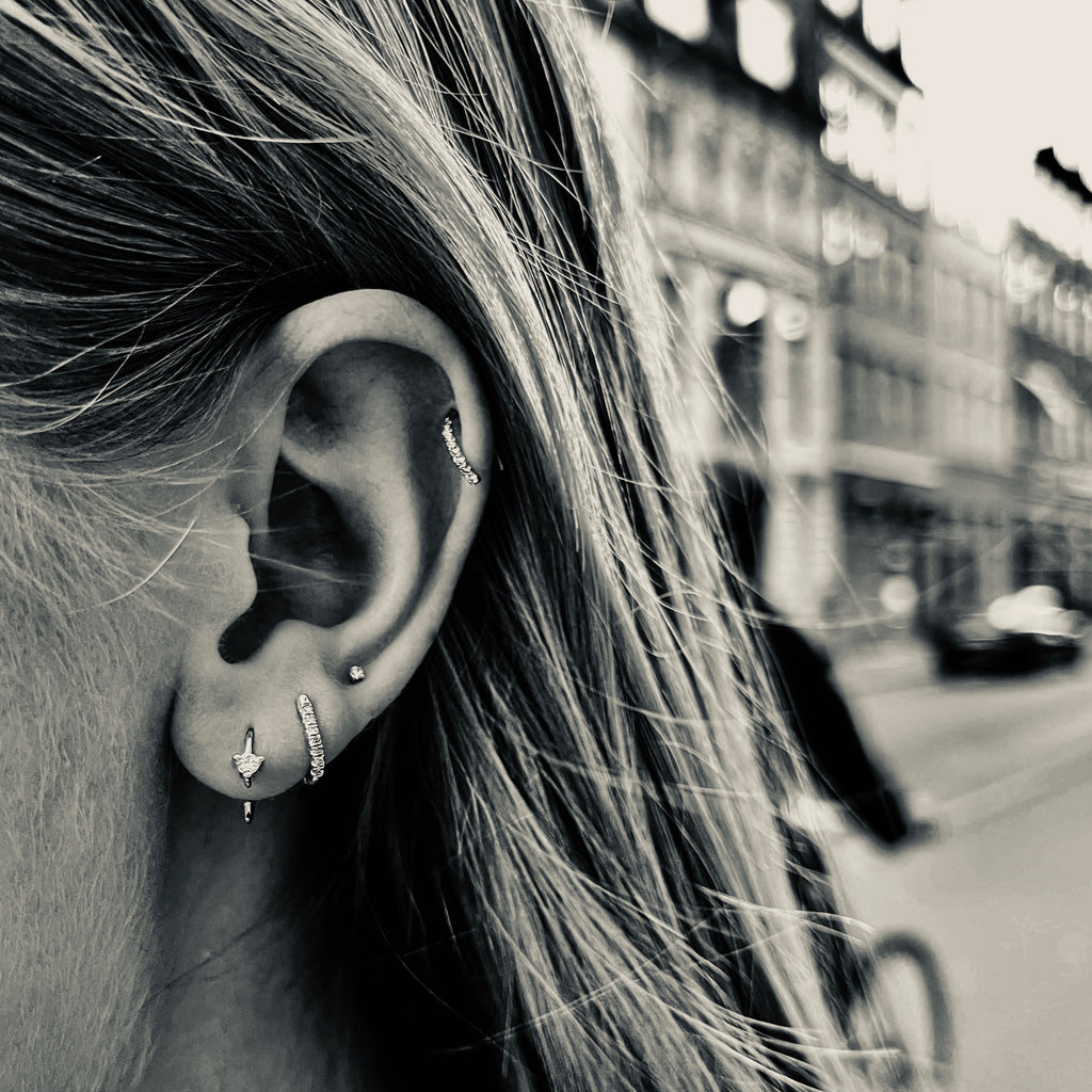 OLYMPIA, Helios Studs, White/White