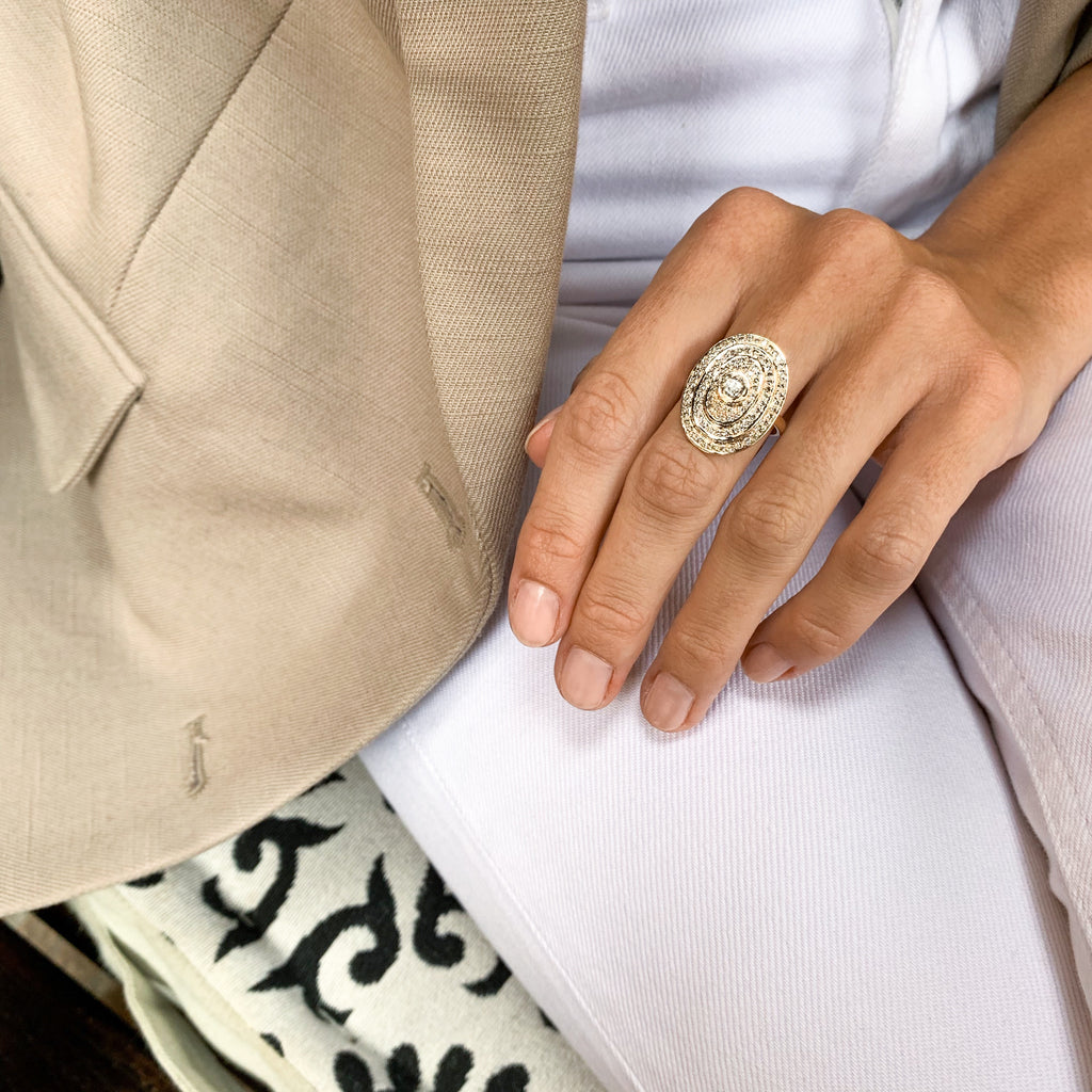 MODERN VINTAGE, Victorian Luxury 0,90ct Ring, Gold/White
