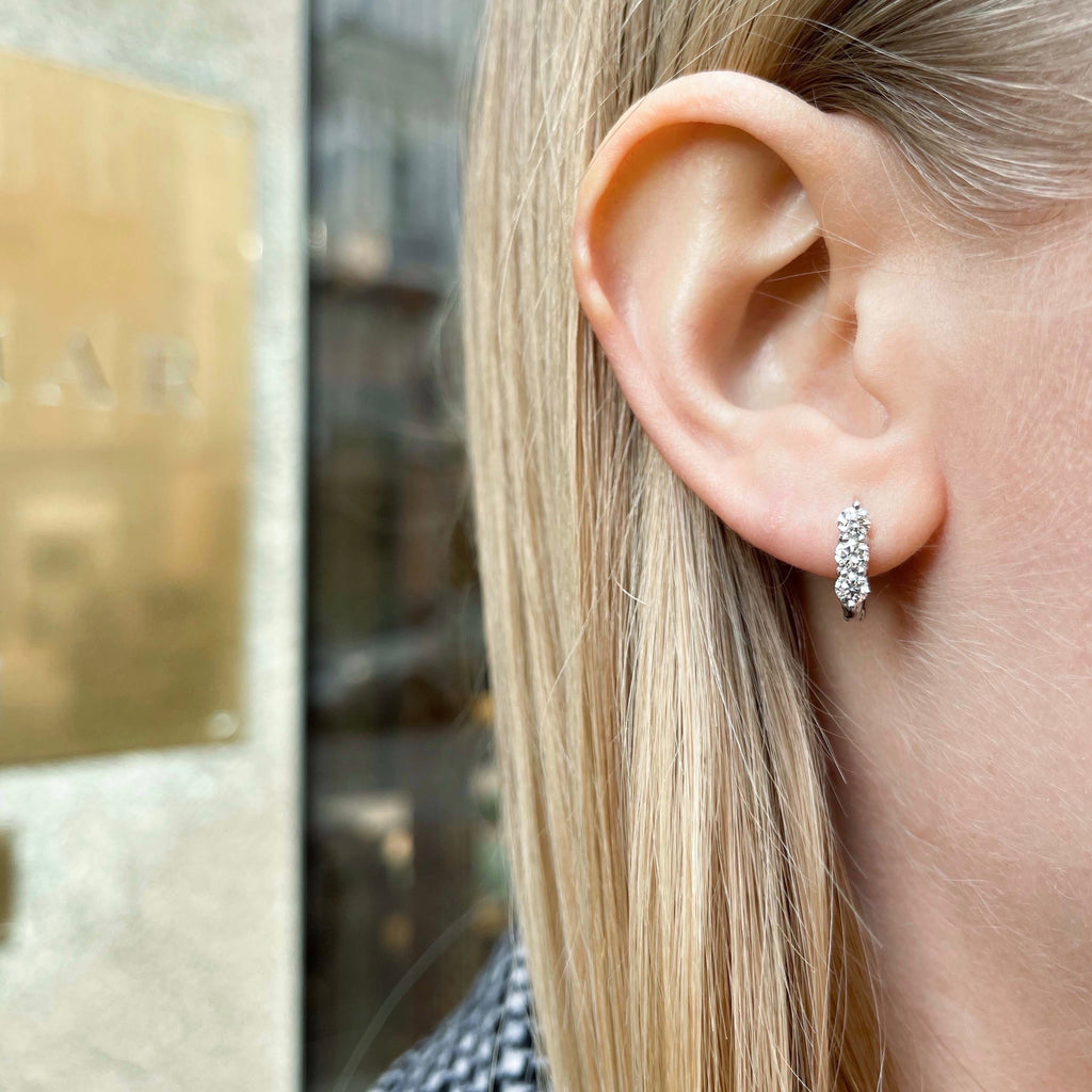 OLYMPIA, Hermes huggies 12mm 0,66ct, White/White