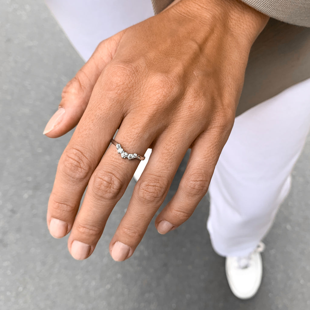 OLYMPIA, Poseidon Arc Ring 0,32ct, White/White