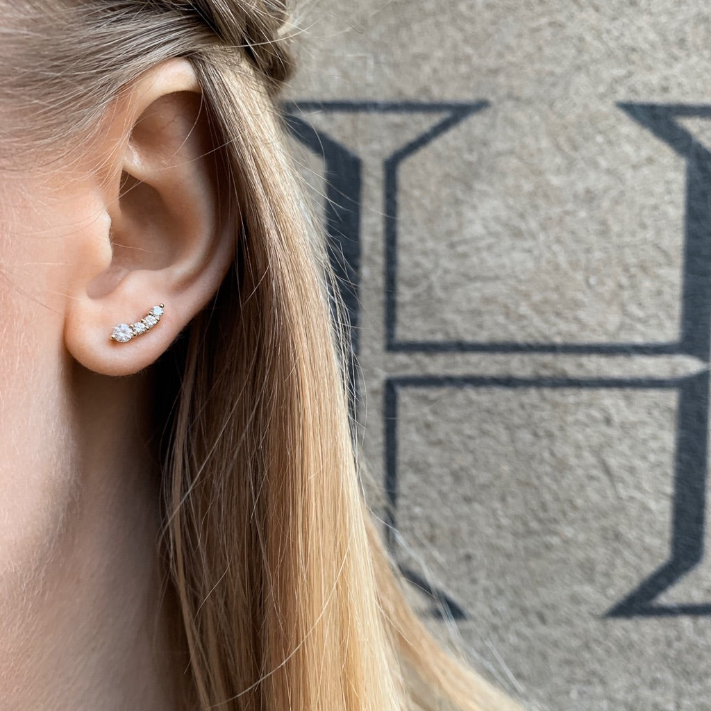 OLYMPIA, Zeus Arch Studs 0,45ct, White/White.