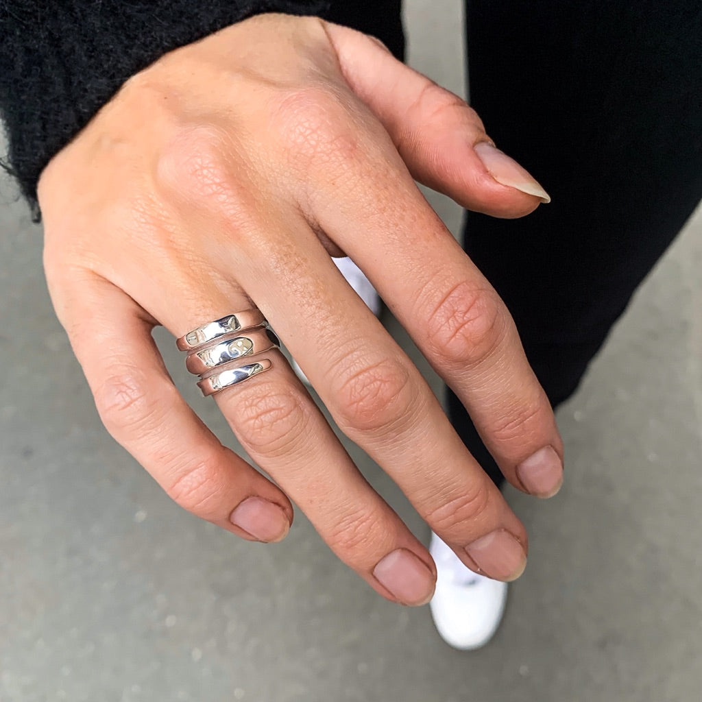 SUOMI, Pielinen Twirl Ring, Silver