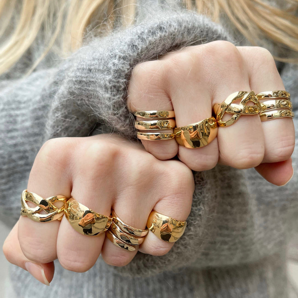 SUOMI, Pielinen Twirl Ring, Golden