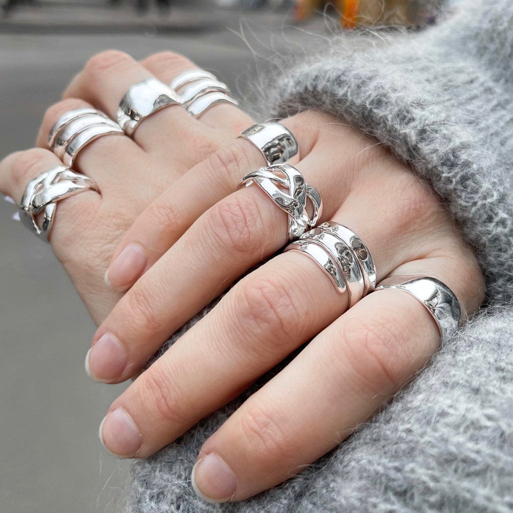 SUOMI, Pielinen Twirl Ring, Silver