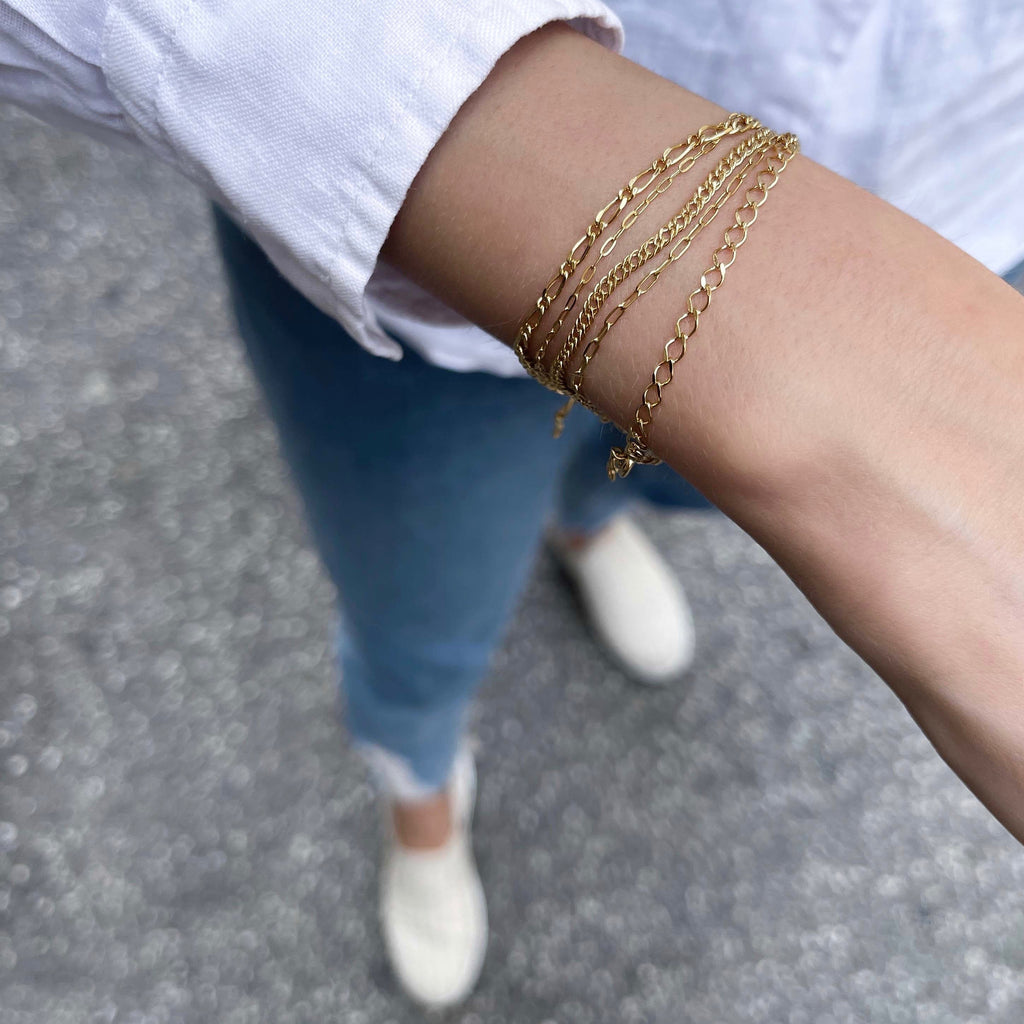 BASIC, Aude wide Bracelet, Gold 9k