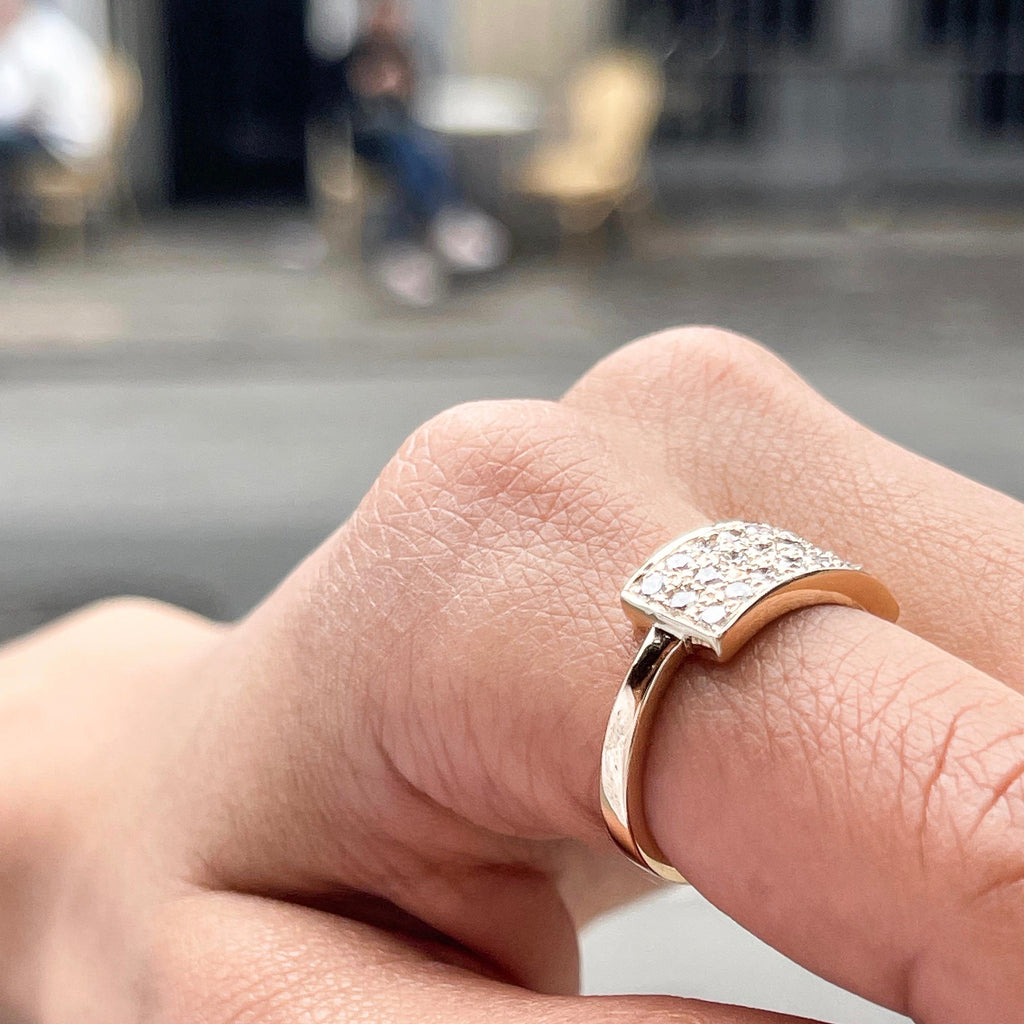 BOSTON, Chunky Fold-Over Ring, Gold/White