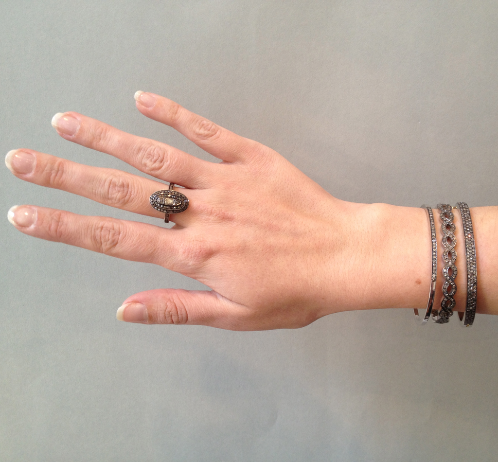 DIAMONDS, 1/4-Lined Bangle, Silver