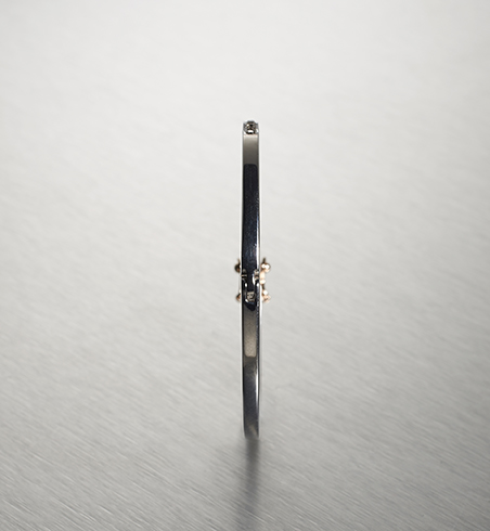 DIAMONDS, 1/4-Lined Bangle, Silver